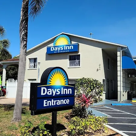 Days Inn By Wyndham Bradenton I-75